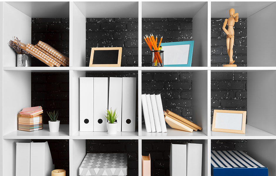 Organizing desk area