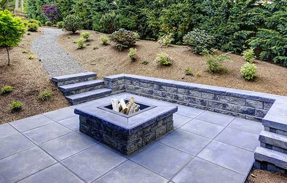 Backyard concrete paving patio