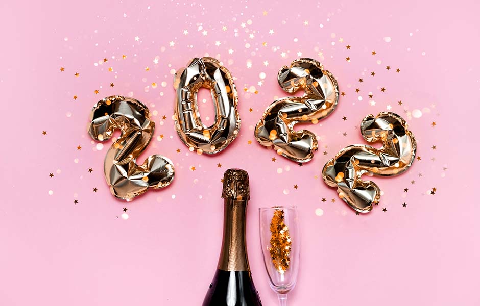 2022 balloons for New Year’s