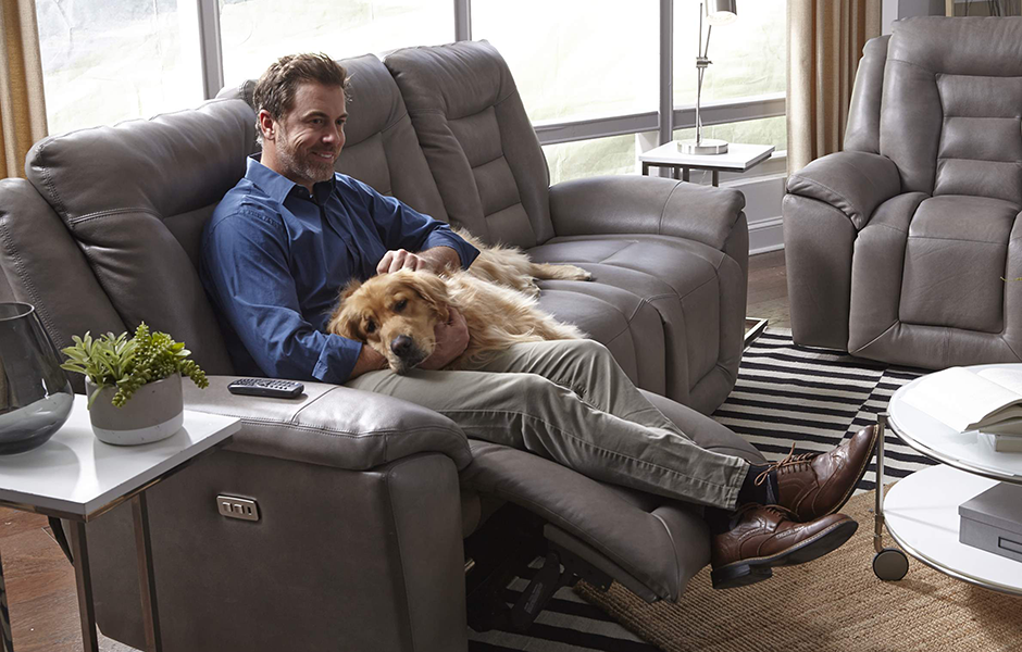 Man relaxing in Southern Motion’s Next Level Collection